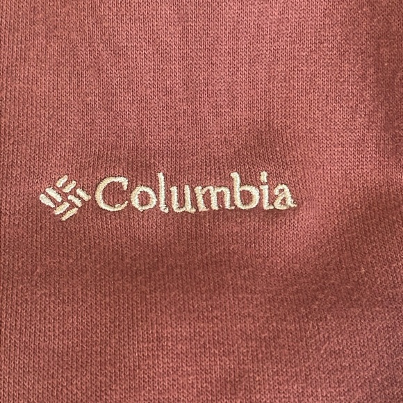 Columbia Graphic Dog Maroon Crewneck Sweatshirt Size Medium - Picture 6 of 6